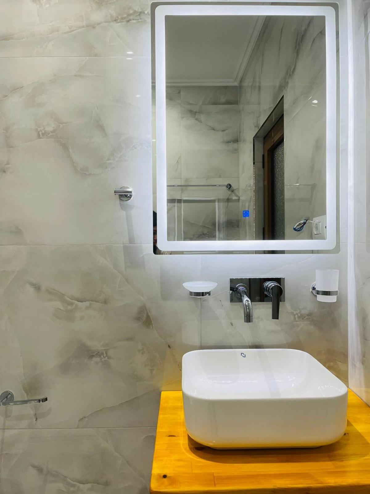 Apartment Xhibo Sarande